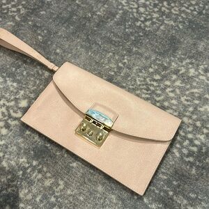FURLA FLESH COLORED WRISTLET CLUTCH WITH HANDLE